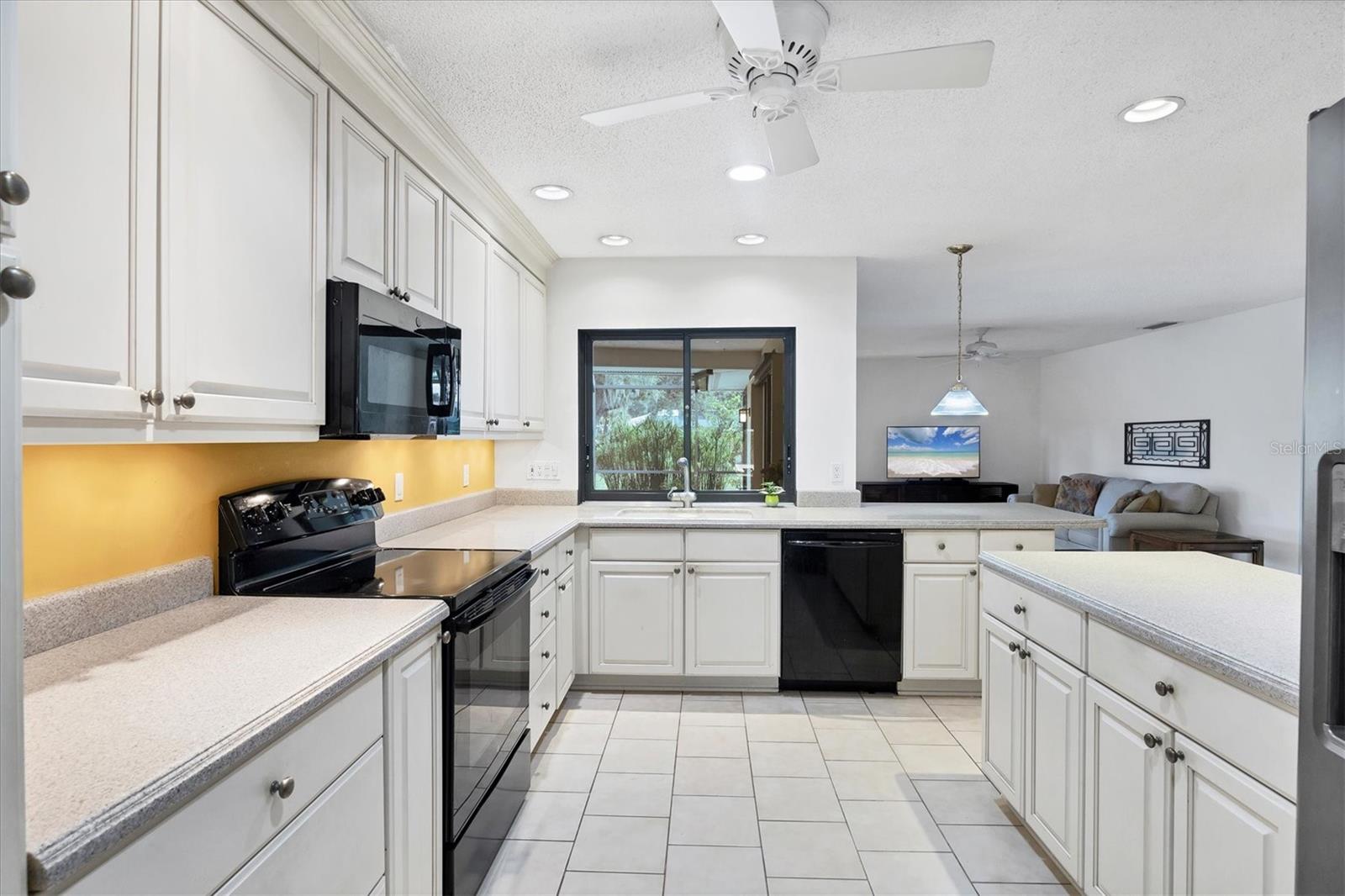 Image 18 of 50 For 3679 Aster Drive