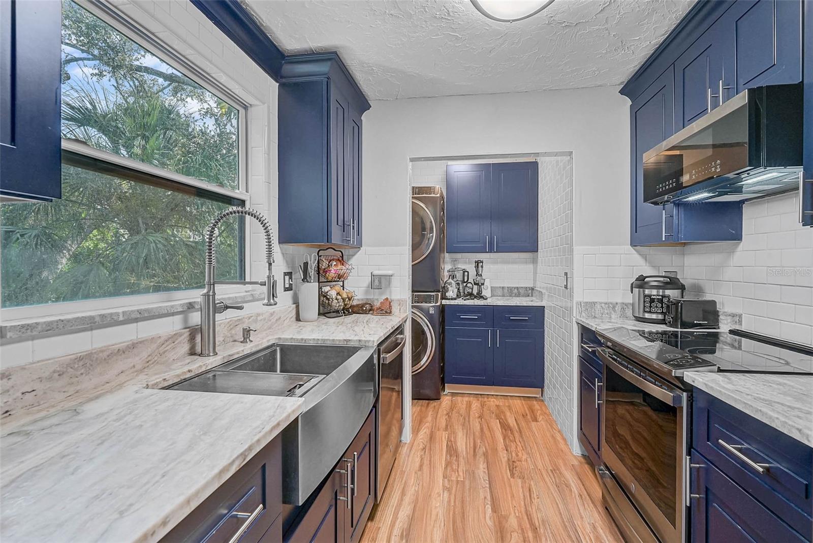 Image 18 of 40 For 2531 Portland Street A