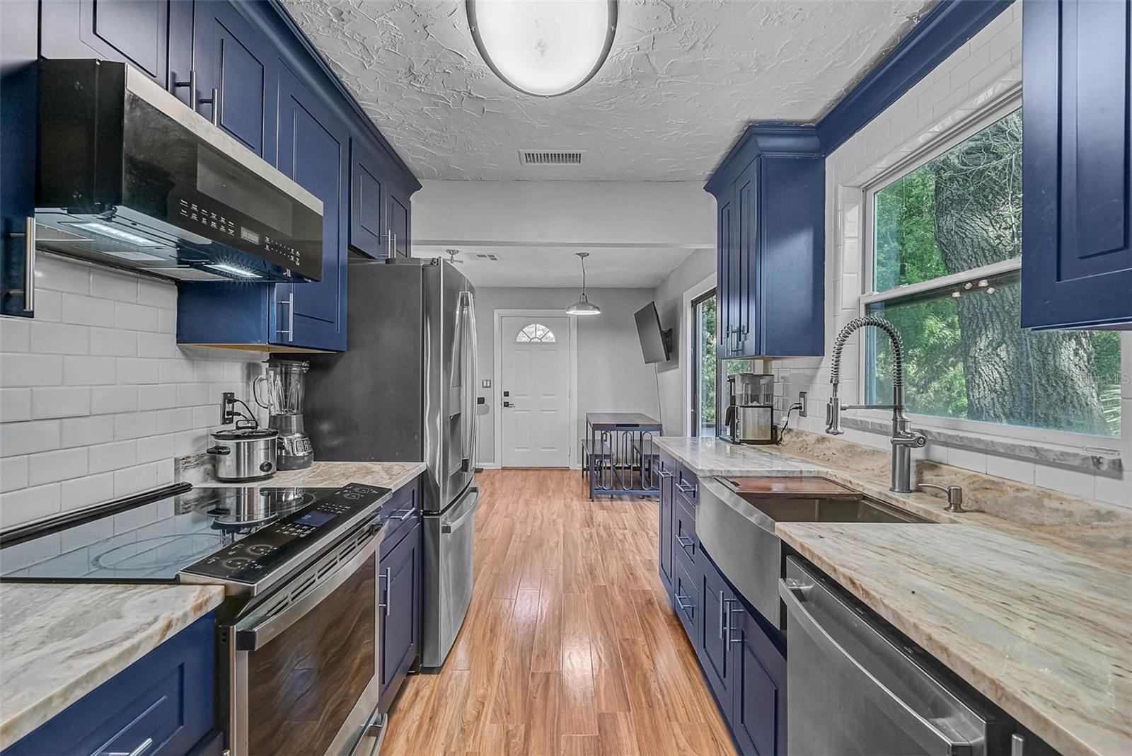 Image 19 of 40 For 2531 Portland Street A