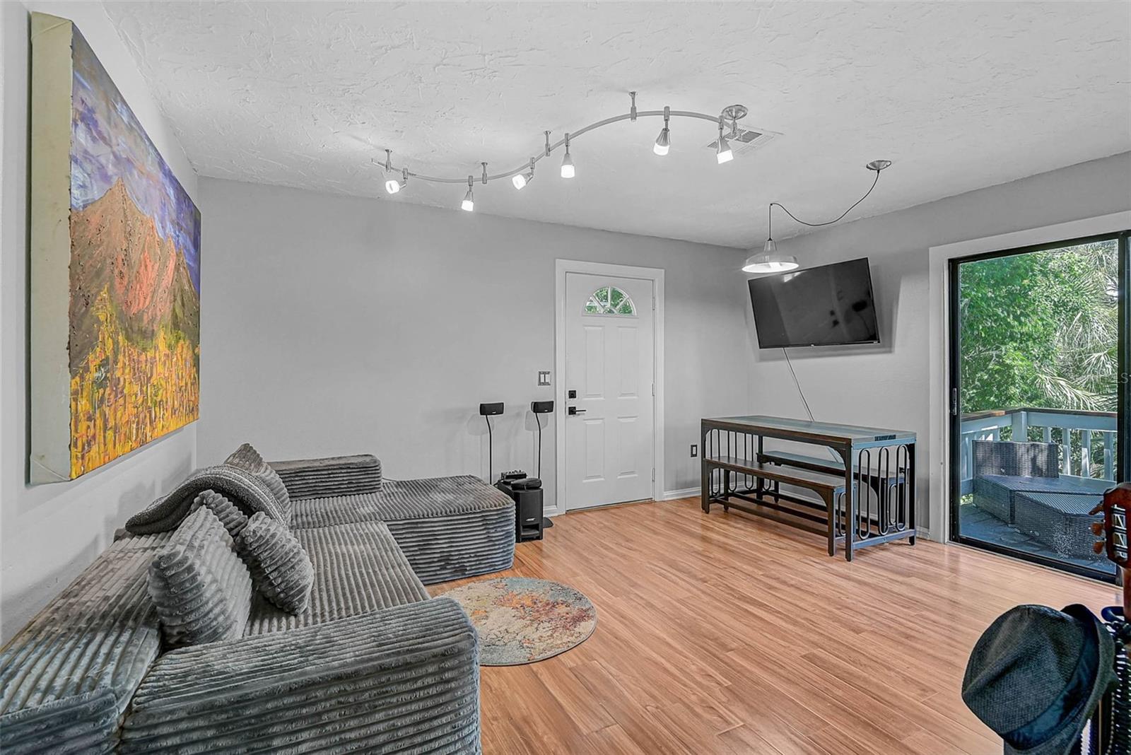 Image 24 of 40 For 2531 Portland Street A