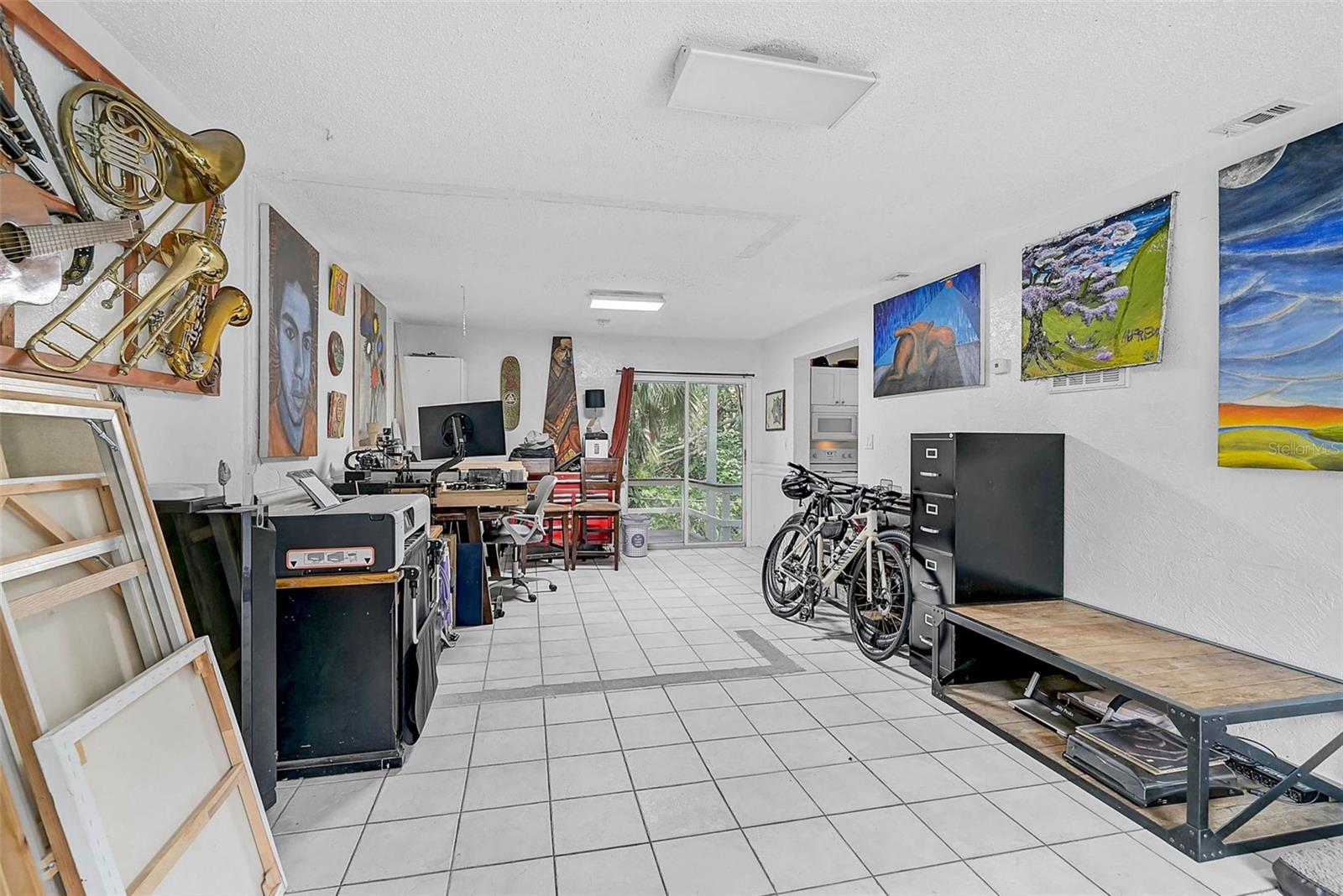 Image 4 of 40 For 2531 Portland Street A