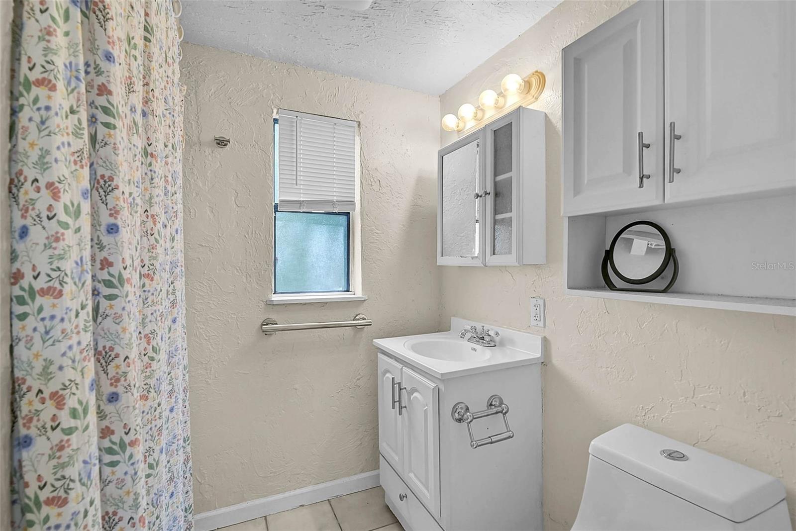 Image 9 of 40 For 2531 Portland Street A