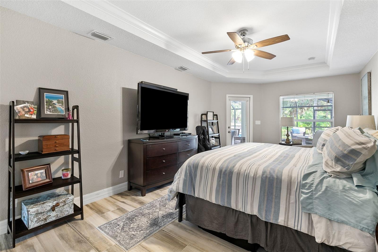 Image 12 of 81 For 1282 Clearview Drive