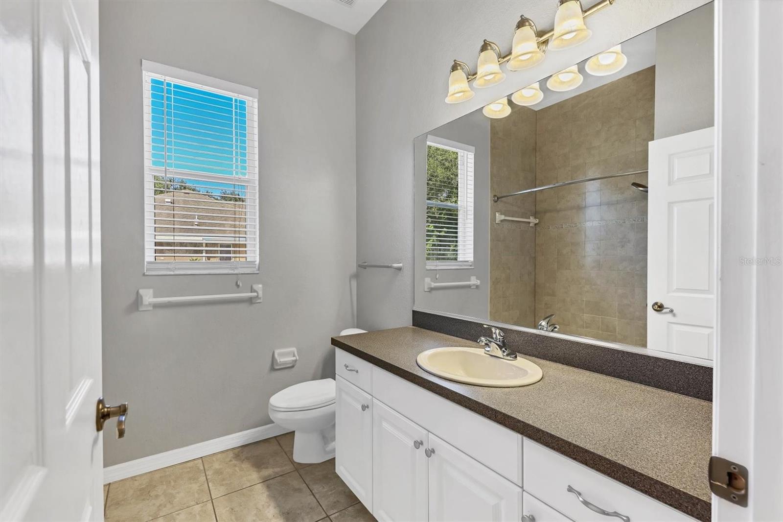 Image 32 of 46 For 2111 152nd Court E