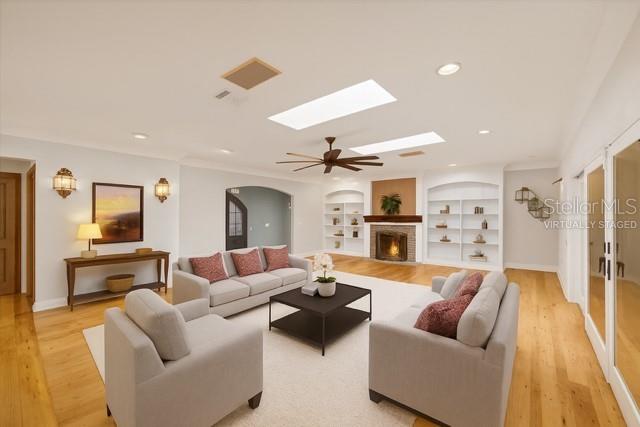 Image 10 of 67 For 3920 Red Rock Way