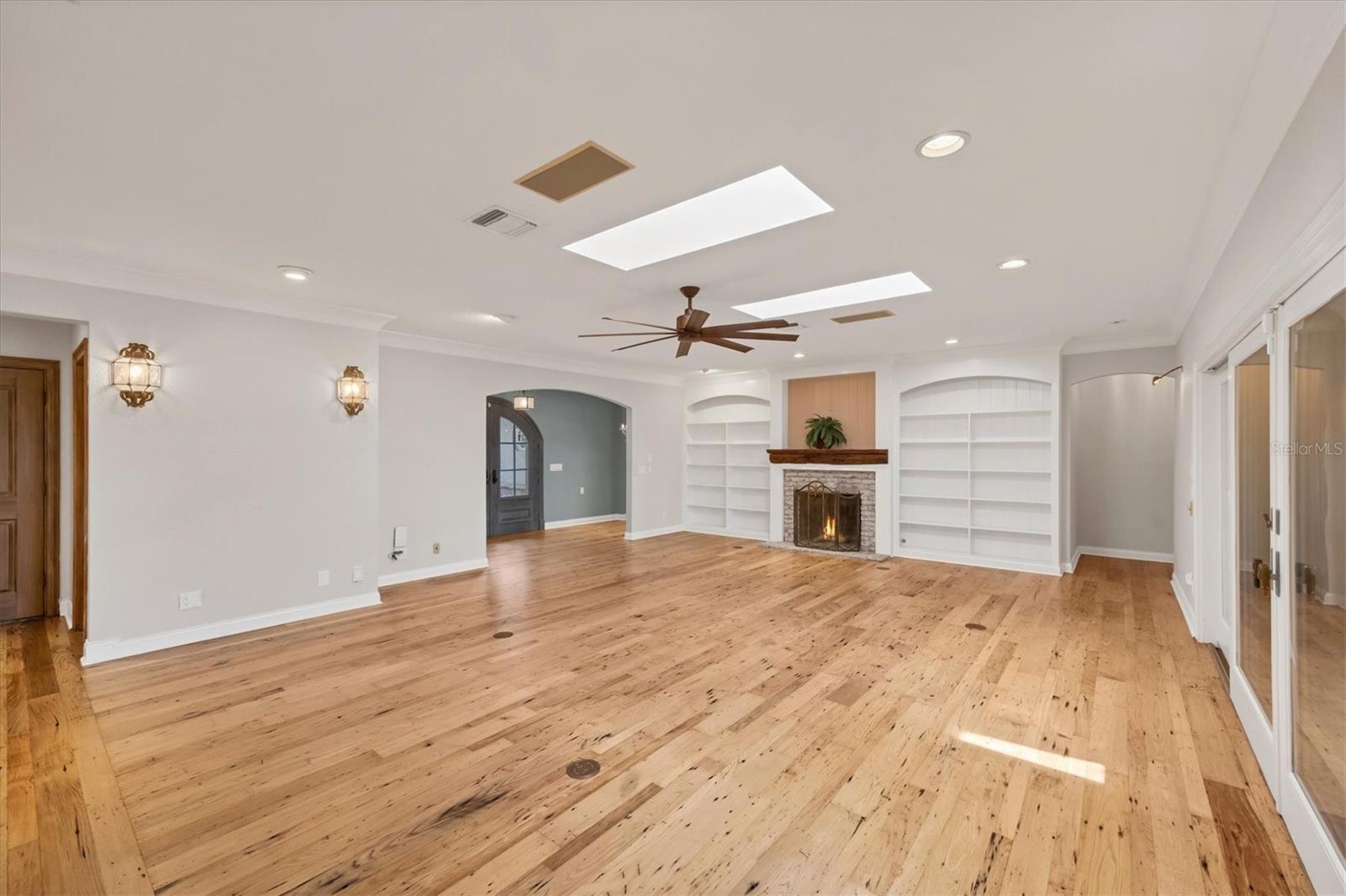 Image 11 of 67 For 3920 Red Rock Way