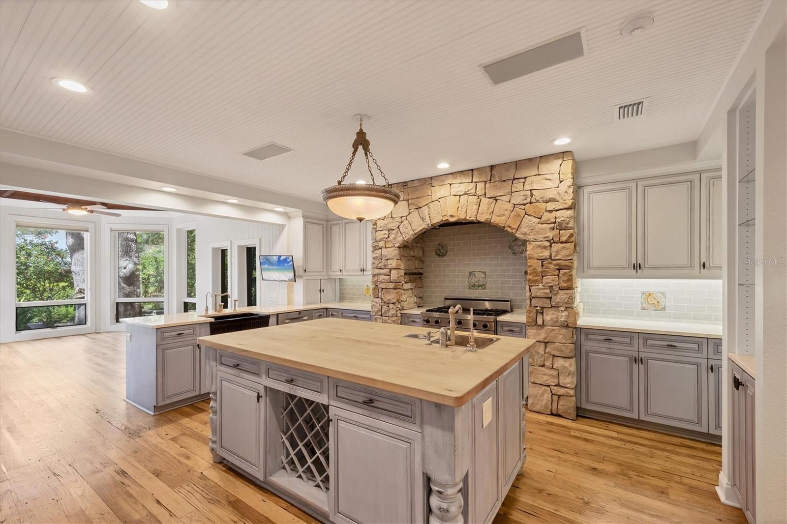 Image 18 of 67 For 3920 Red Rock Way