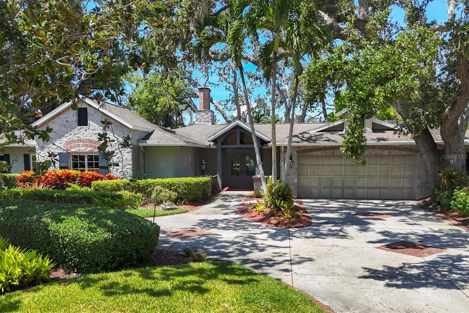 Image 2 of 67 For 3920 Red Rock Way