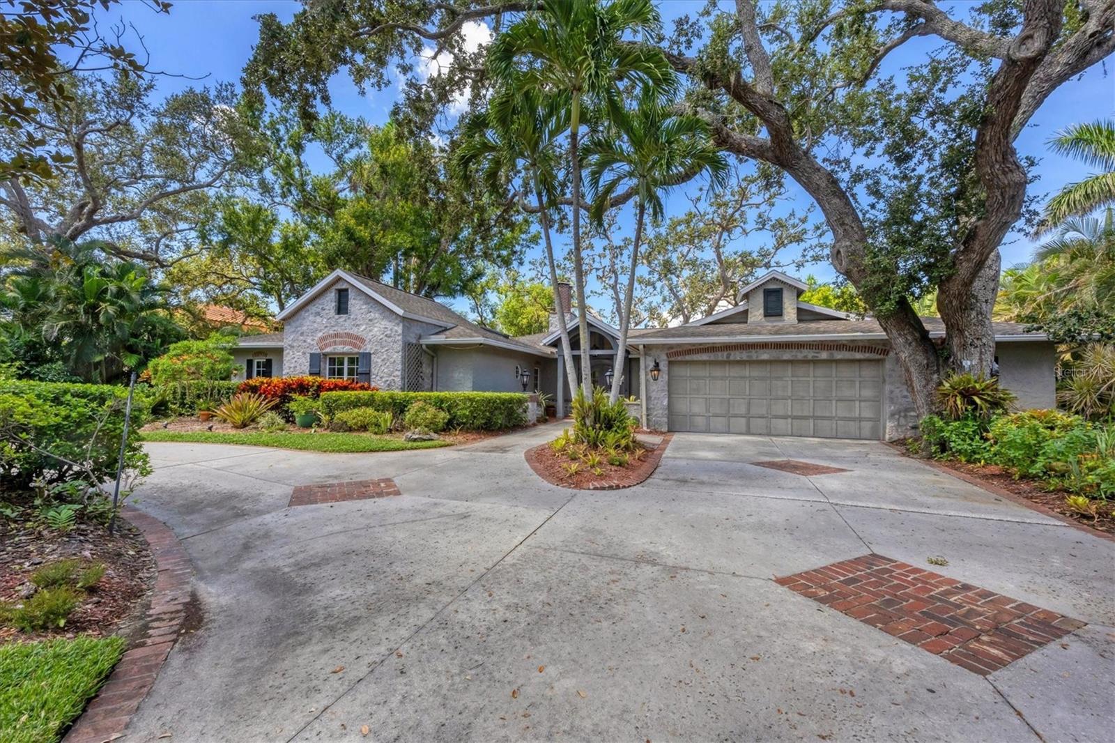 Image 3 of 67 For 3920 Red Rock Way