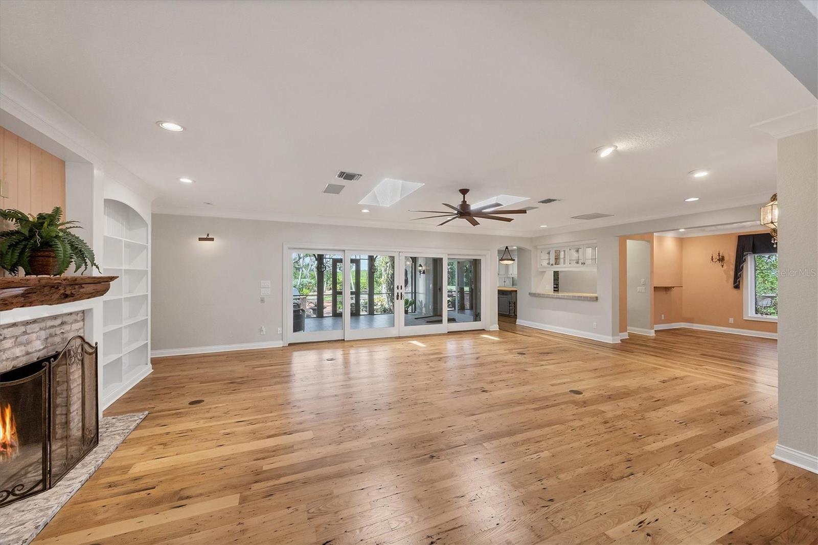Image 7 of 67 For 3920 Red Rock Way