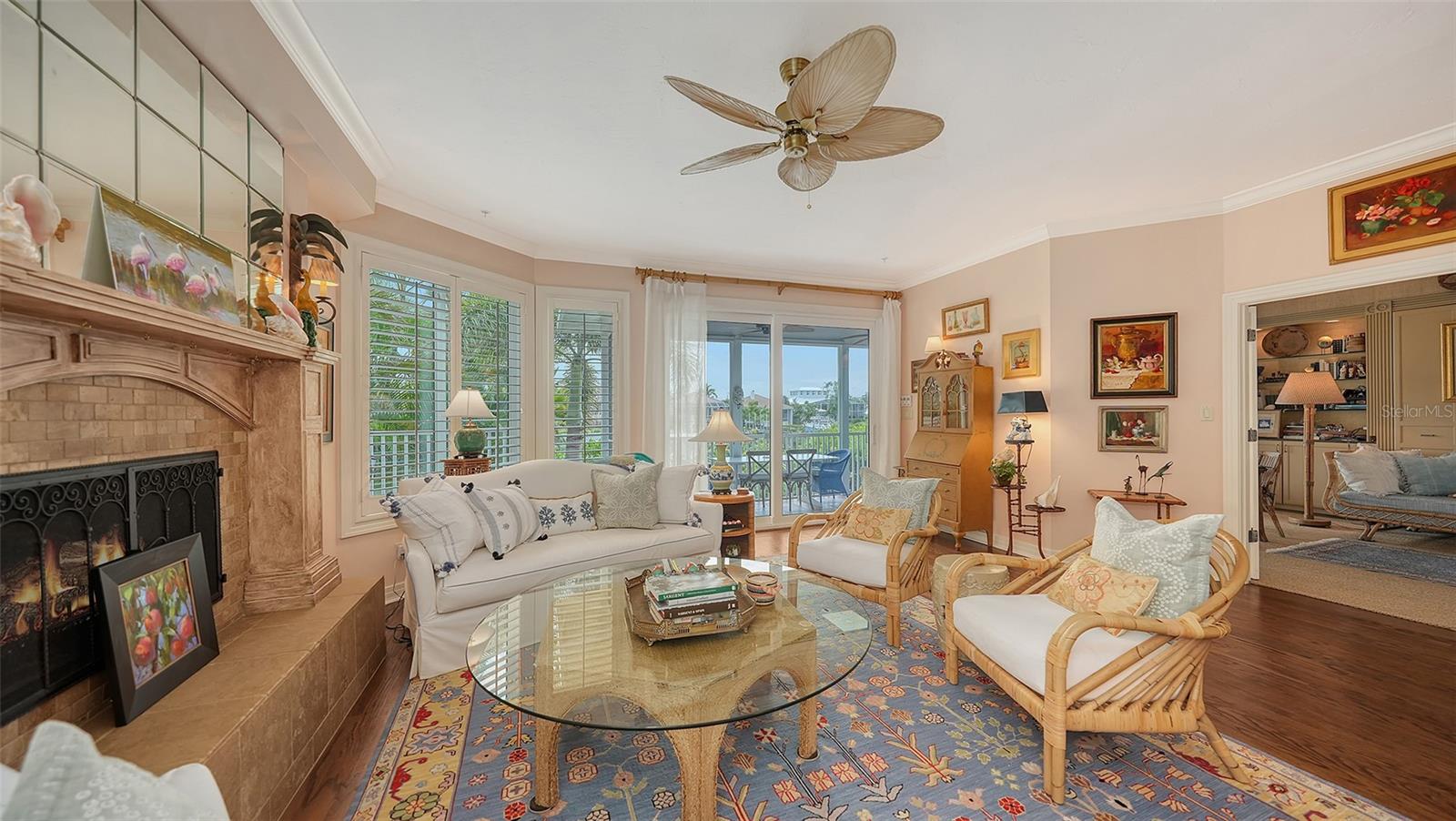Image 10 of 79 For 3925 Hamilton Club Circle 7