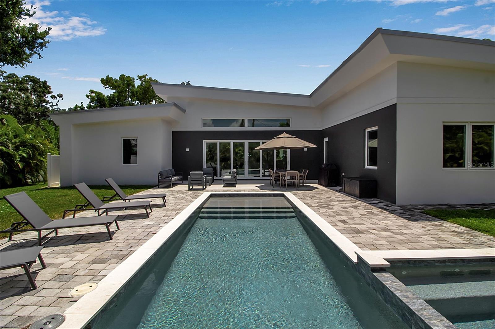 Image 3 of 25 For 2231 Wood Street