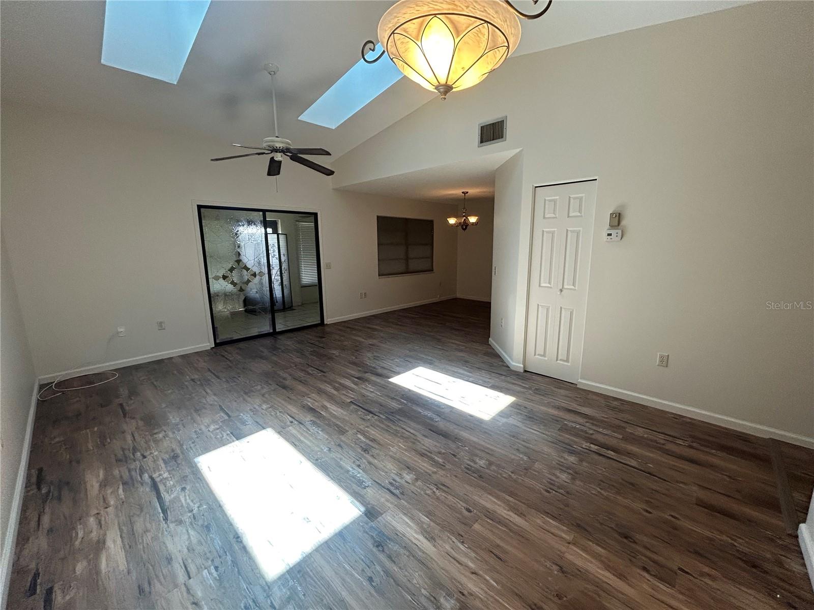 Image 10 of 13 For 2915 63rd Street W 215