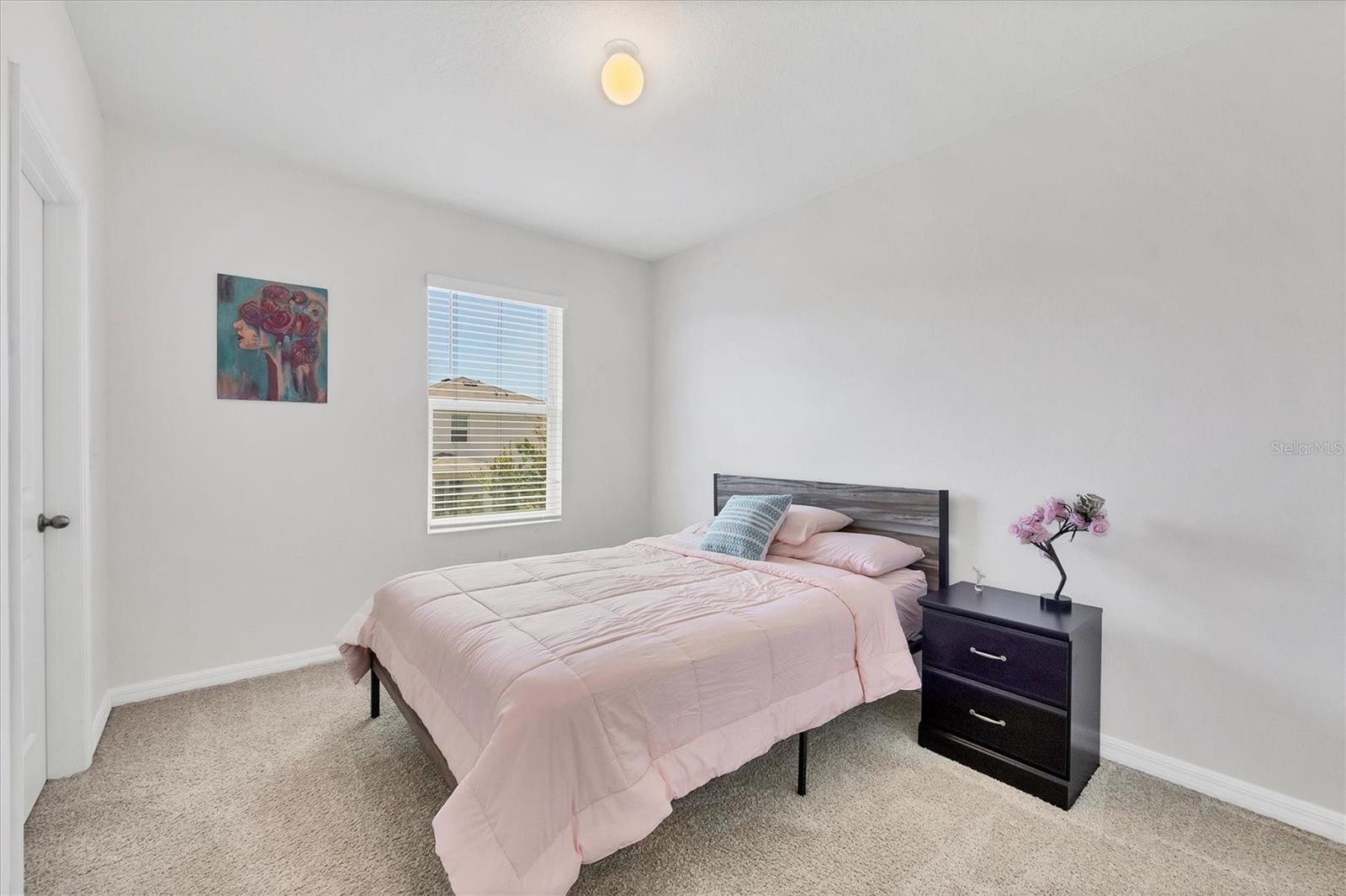 Image 17 of 26 For 5925 Silver Sage Way