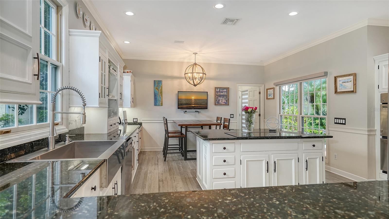Image 22 of 99 For 156 Bishopscourt Road