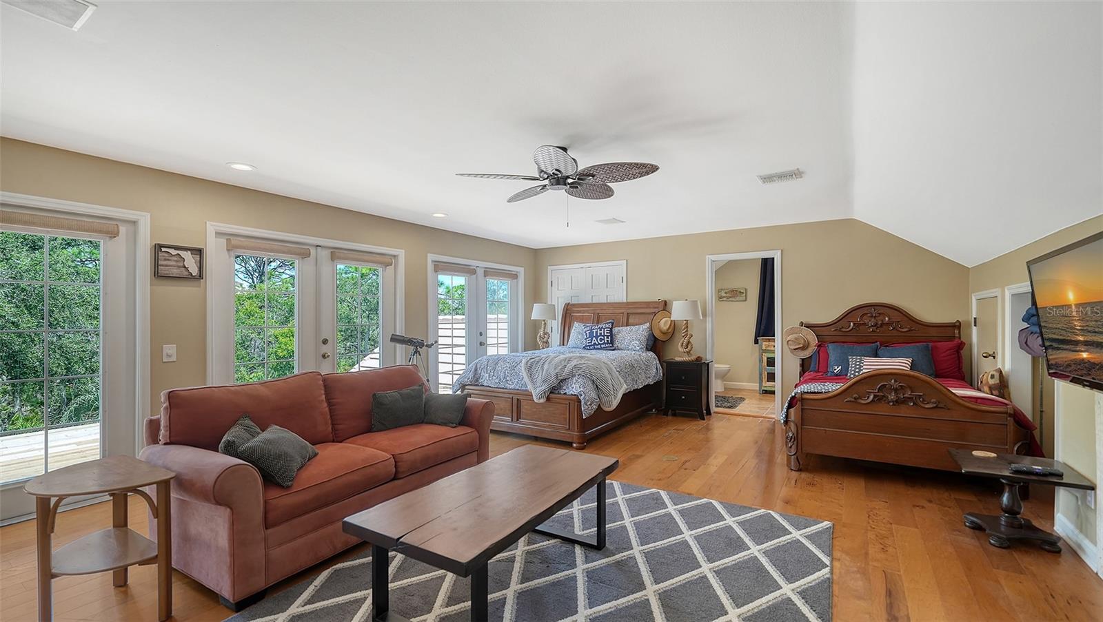 Image 51 of 99 For 156 Bishopscourt Road