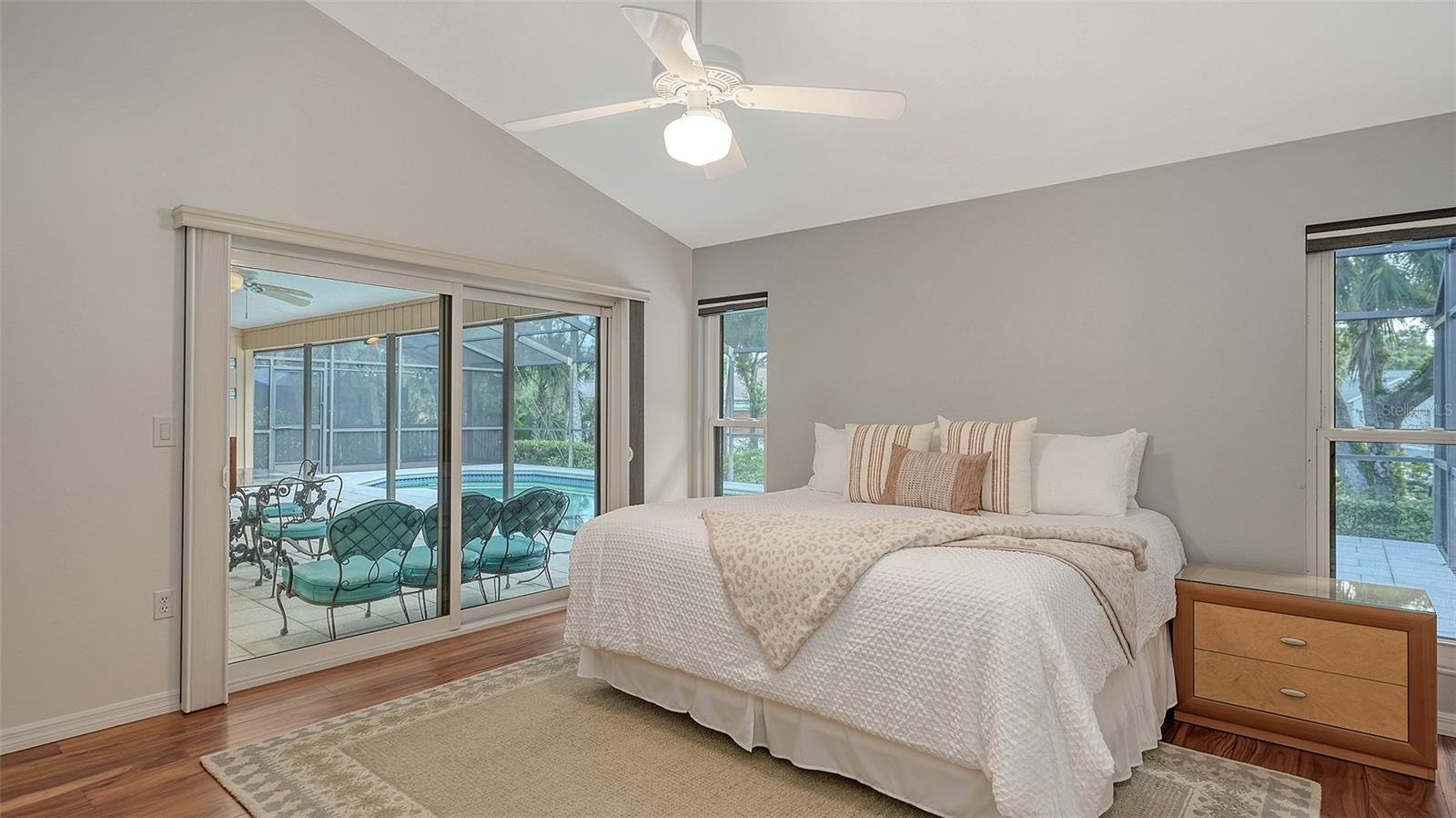 Image 14 of 44 For 1529 Oak Way