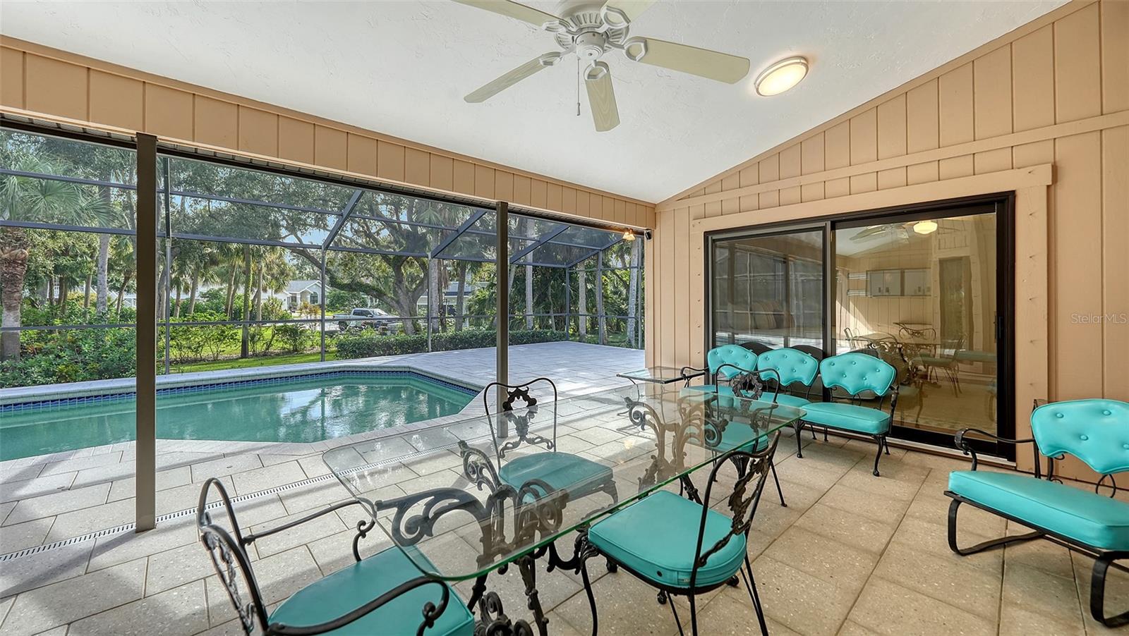 Image 29 of 44 For 1529 Oak Way
