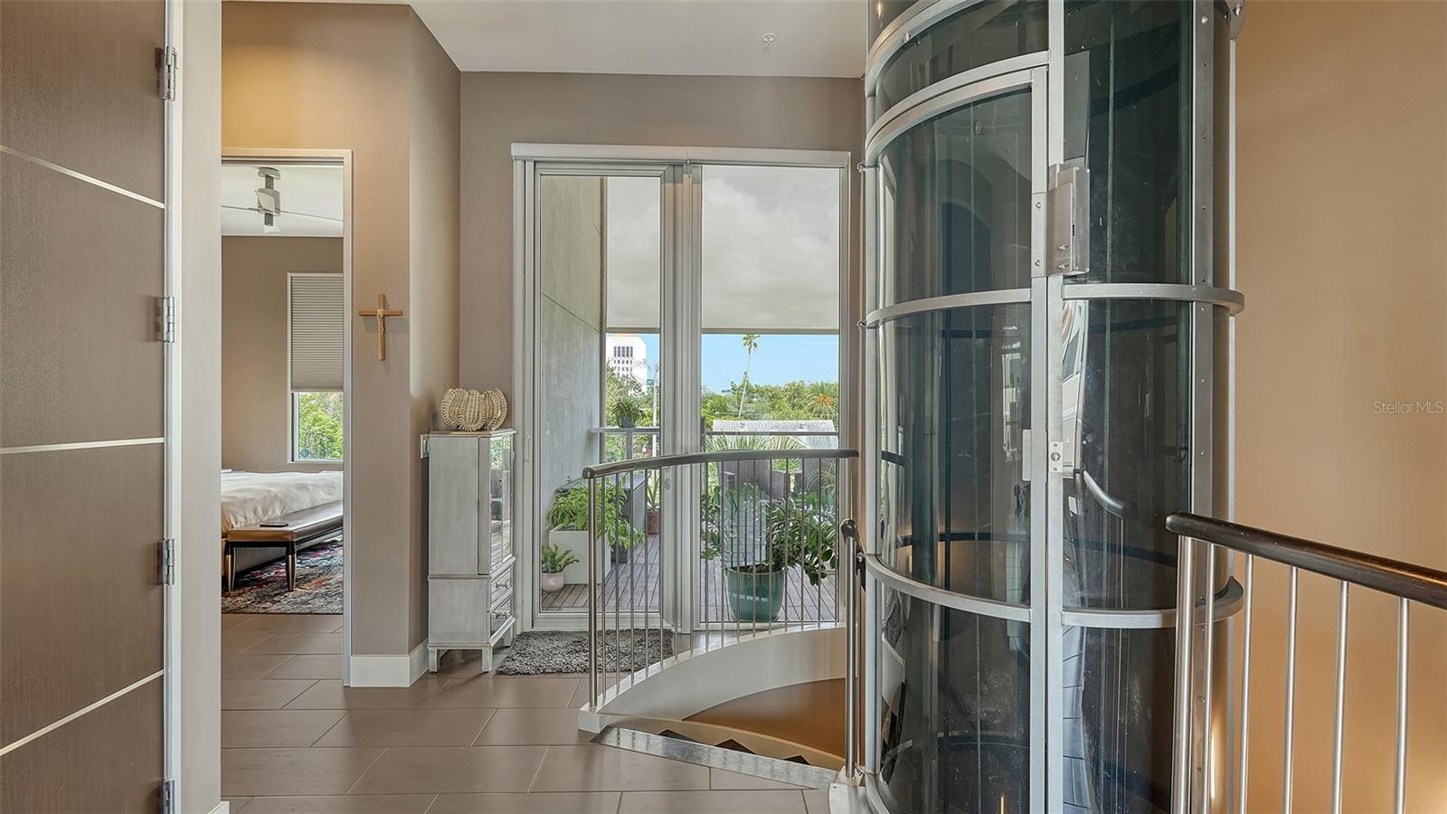 Image 10 of 70 For 213 Cosmopolitan Court
