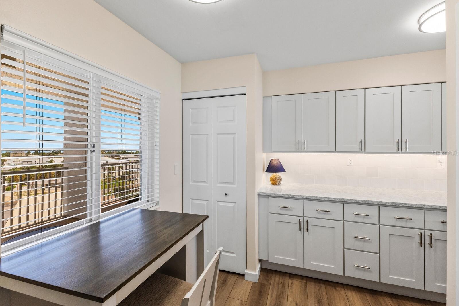 Image 15 of 36 For 5300 Gulf Drive 508
