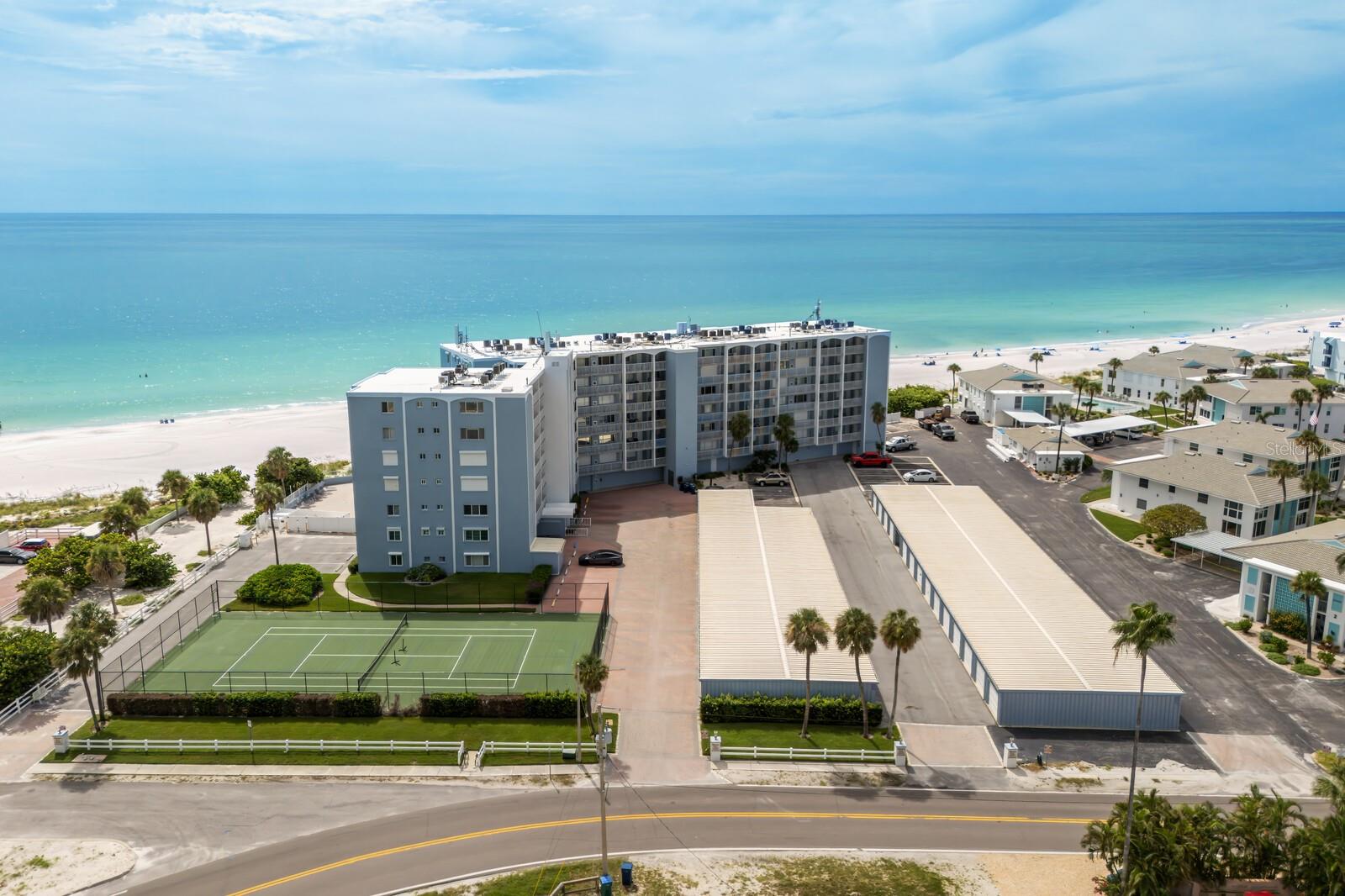 Image 3 of 36 For 5300 Gulf Drive 508