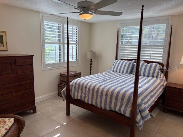 Image 6 of 18 For 737 Bayport Way D