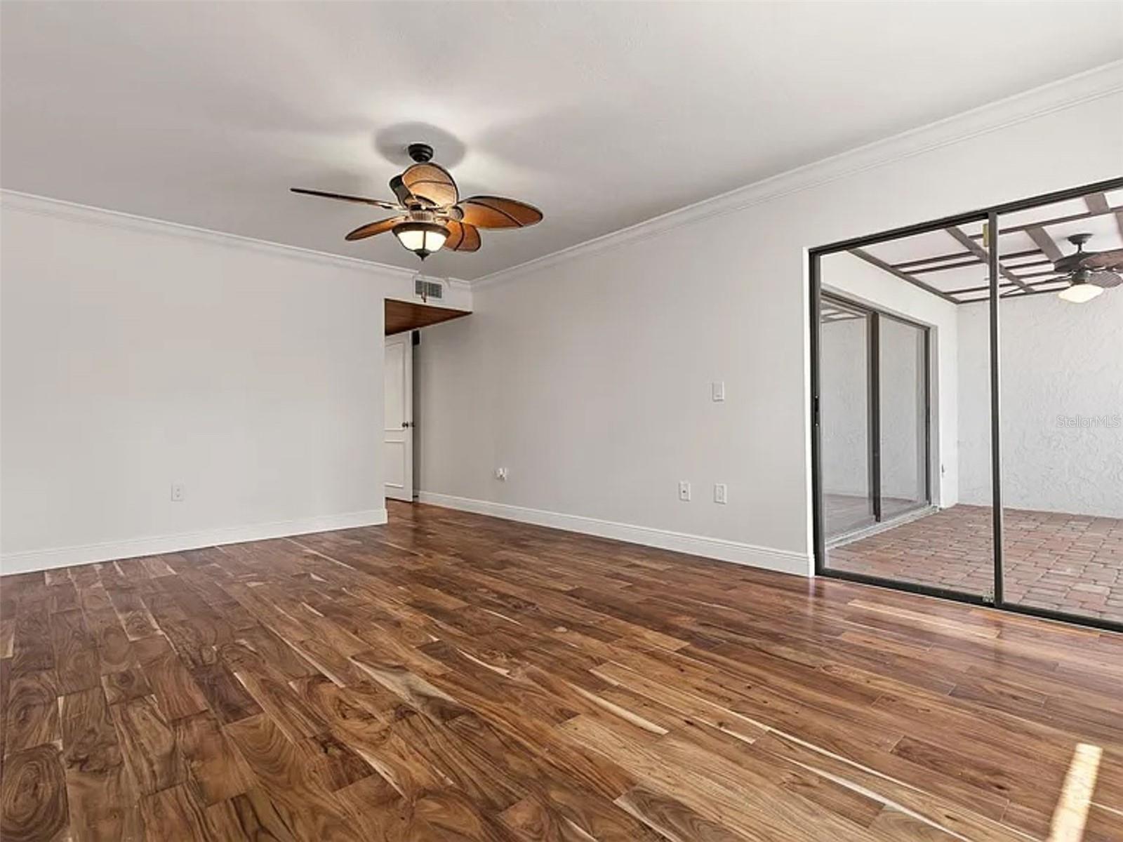 Image 8 of 22 For 5084 Marsh Field Road 77