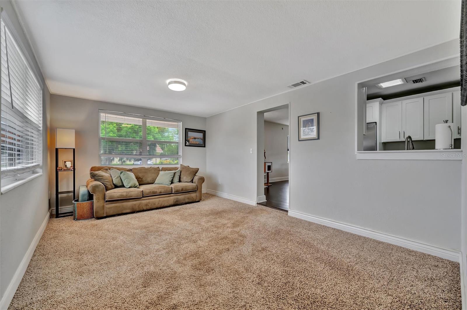 Image 21 of 30 For 1103 20th Avenue W