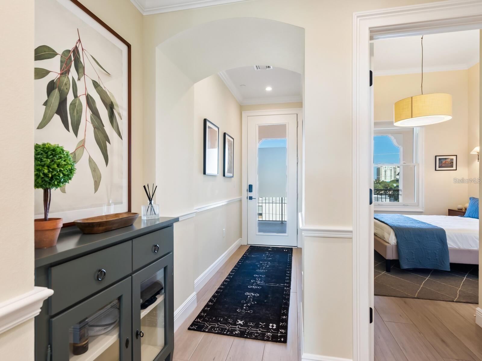 Image 3 of 28 For 555 Orange Avenue 306