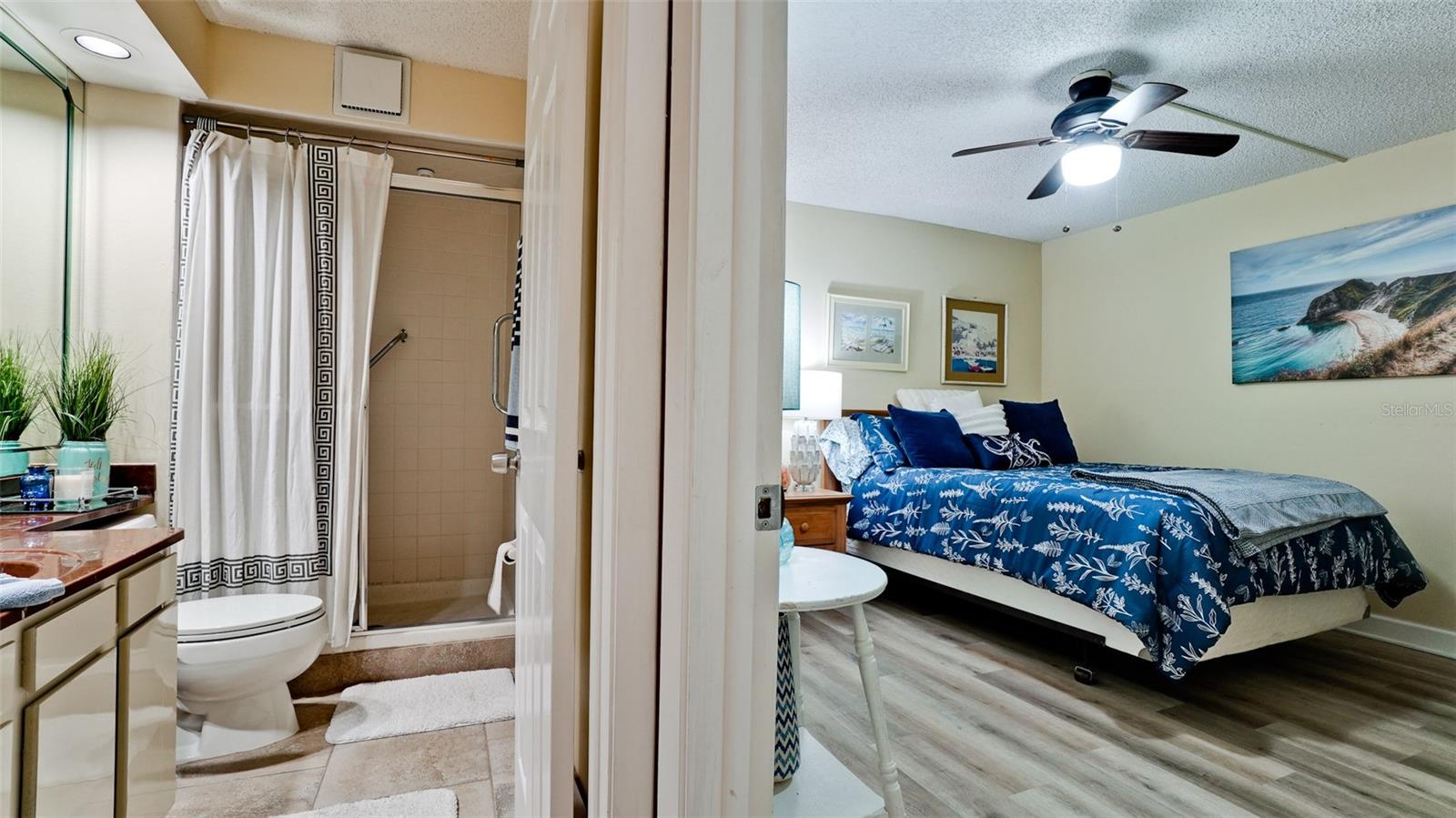 Image 26 of 48 For 3805 Bay Drive 204