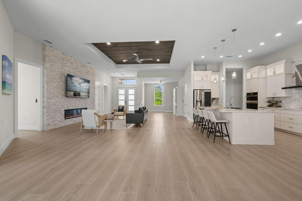 Image 13 of 62 For 16622 Liggett Circle
