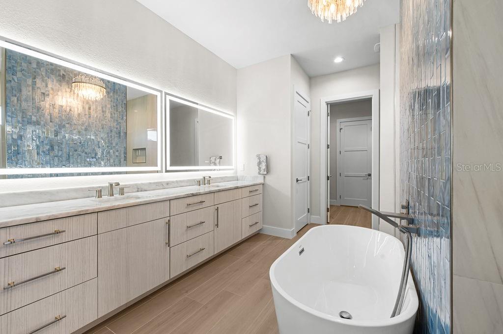 Image 24 of 62 For 16622 Liggett Circle