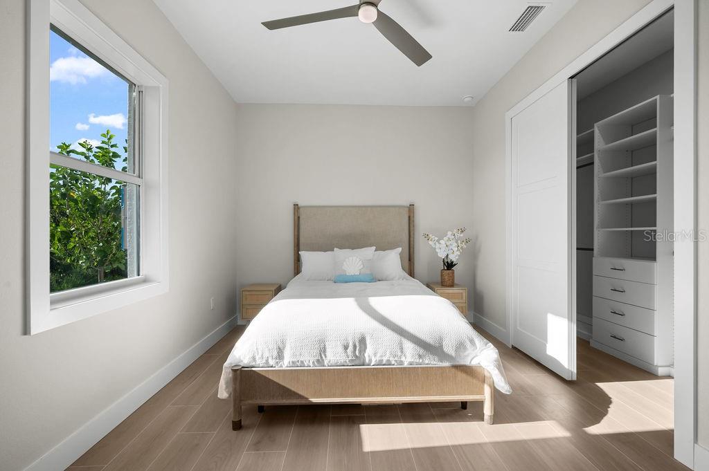 Image 30 of 62 For 16622 Liggett Circle
