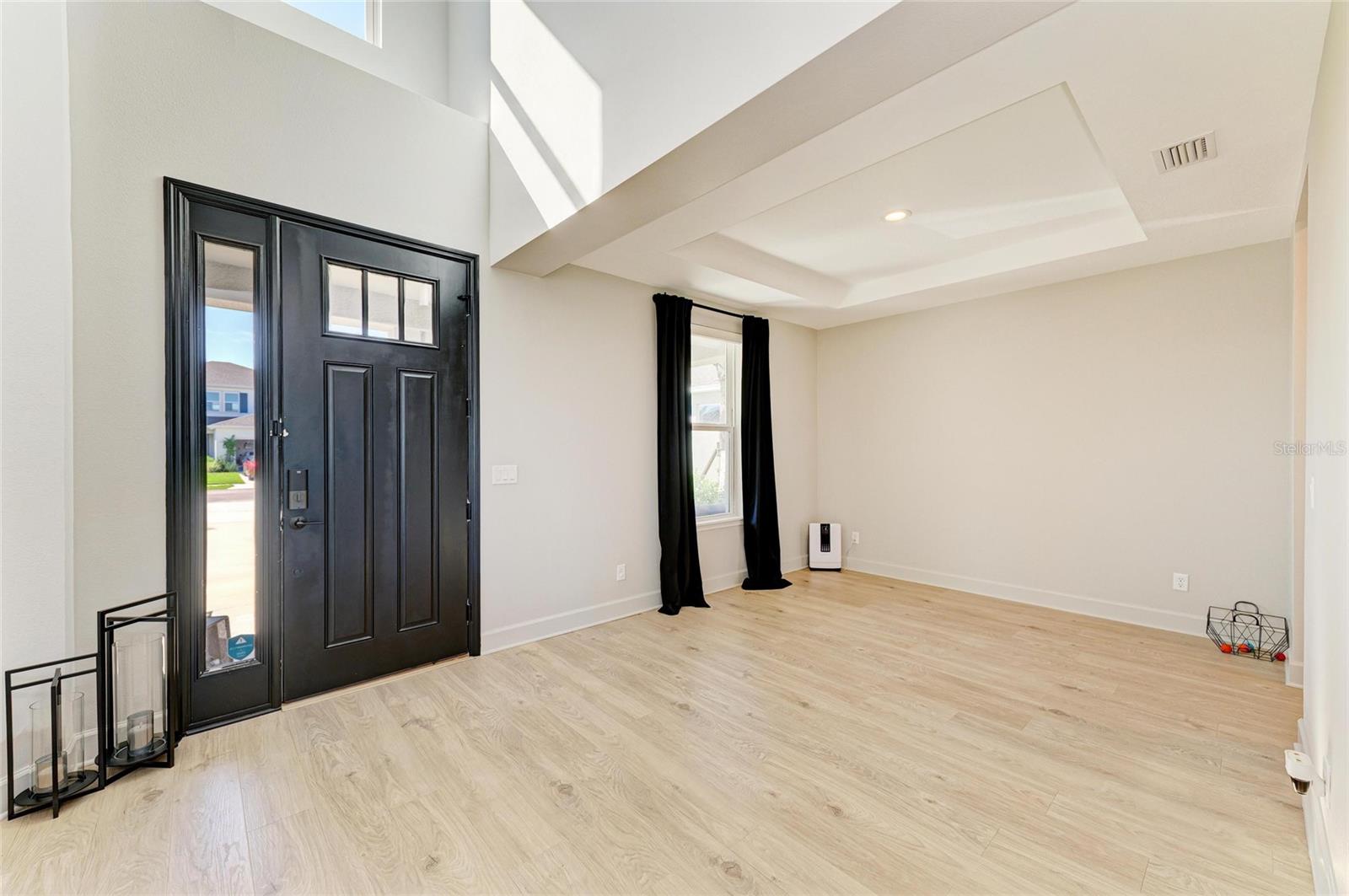 Image 17 of 99 For 16115 Mount Holly Drive