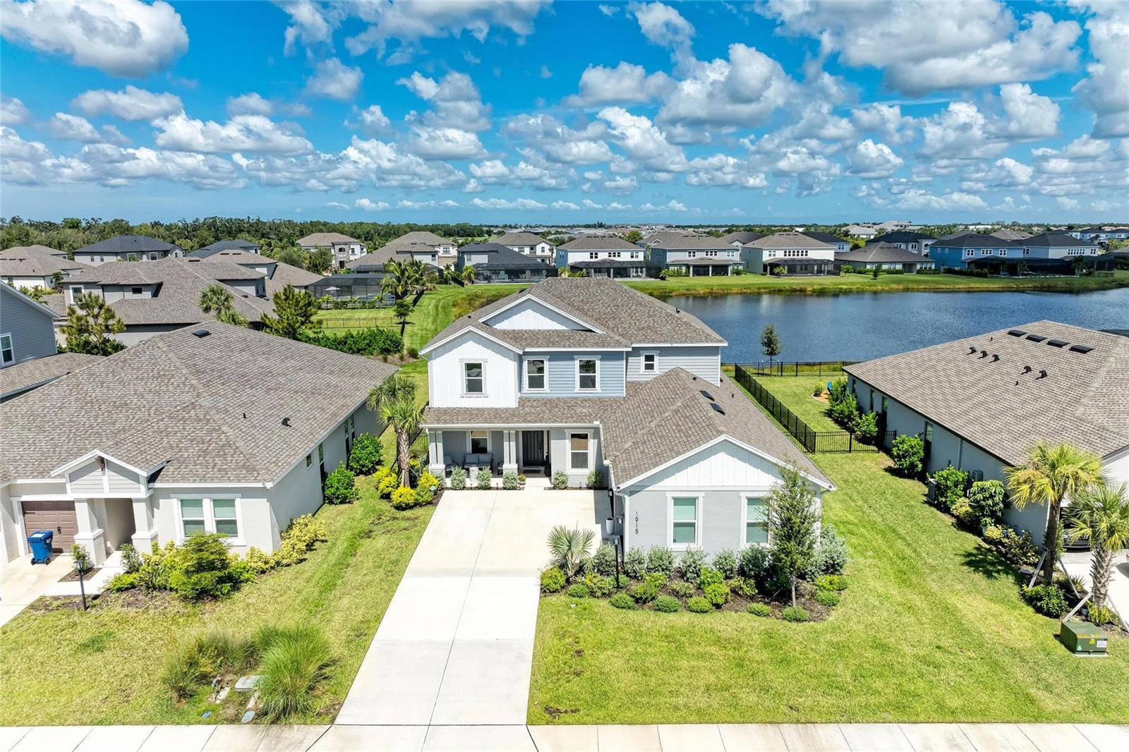 Image 7 of 99 For 16115 Mount Holly Drive