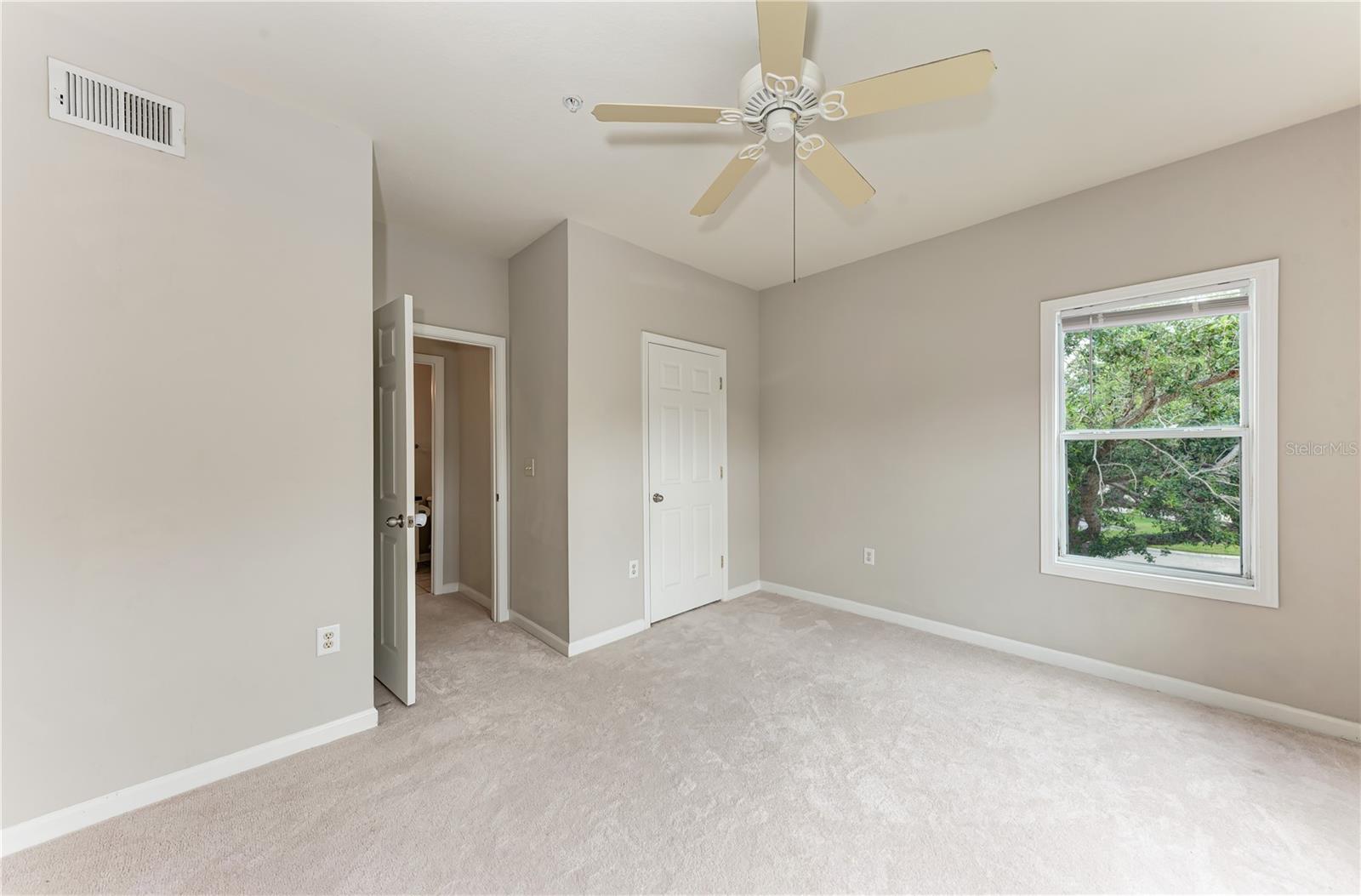 Image 33 of 37 For 4802 51st Street W 1122