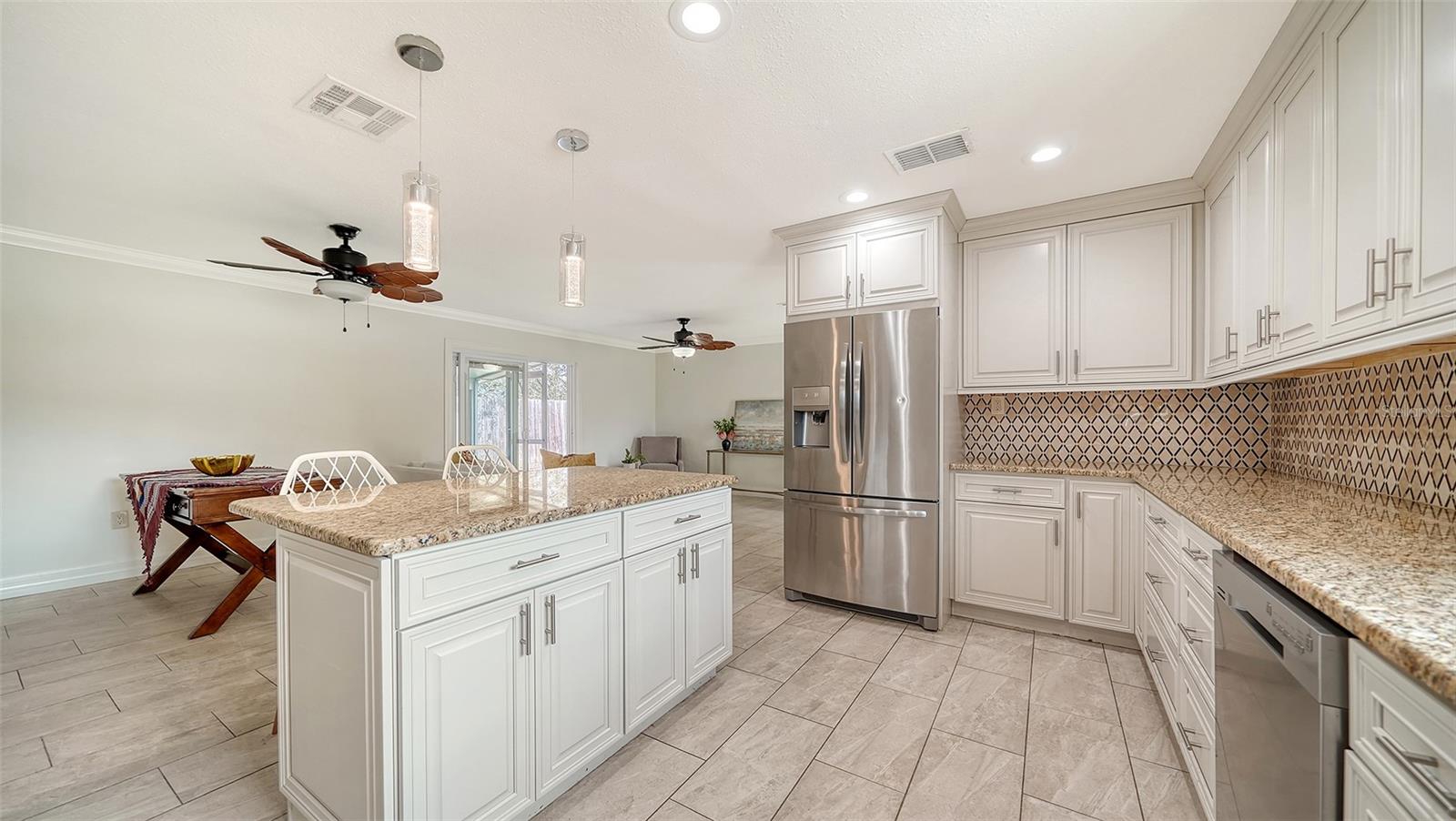 Image 14 of 66 For 3085 Goldenrod Street