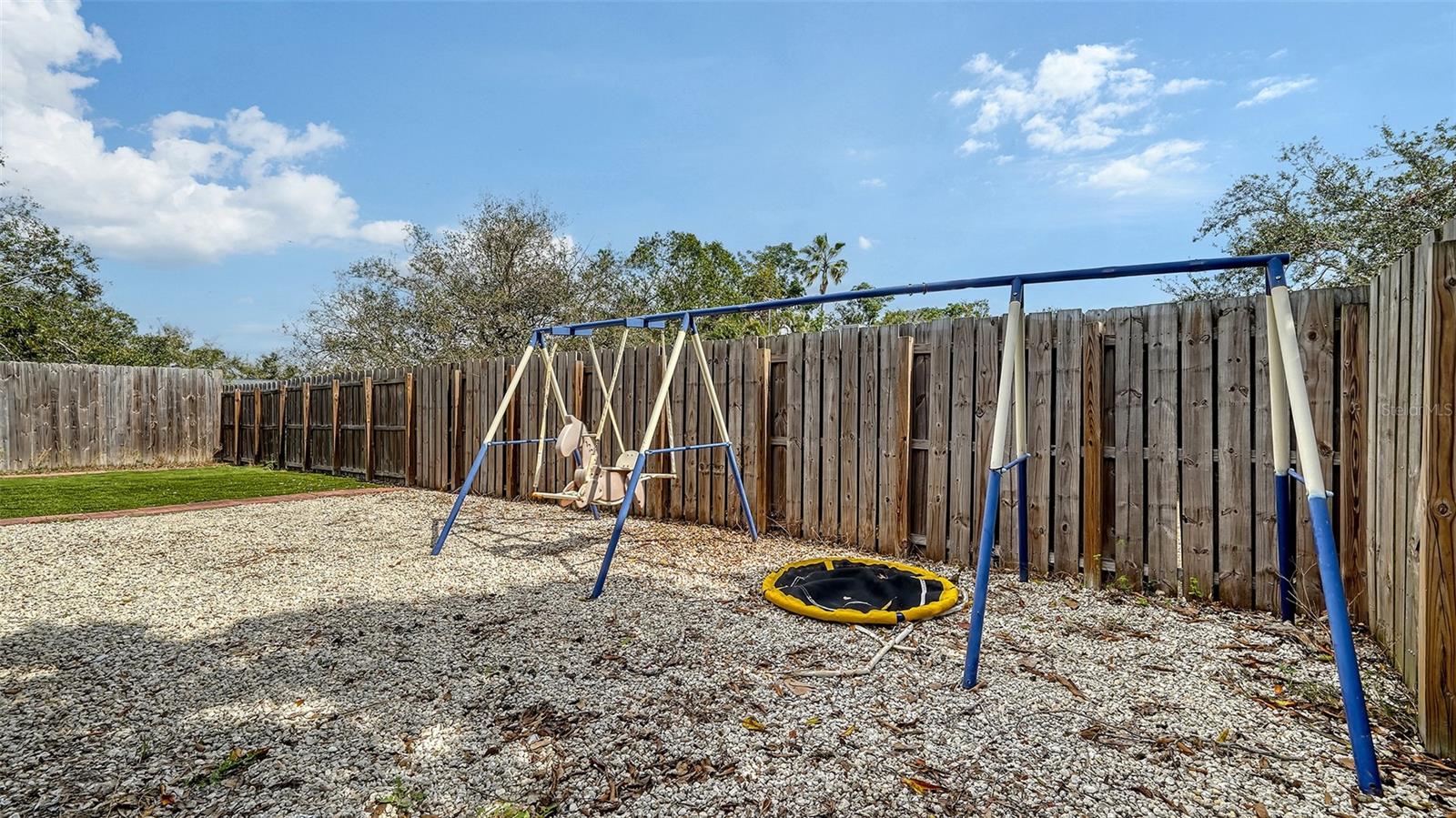 Image 38 of 66 For 3085 Goldenrod Street