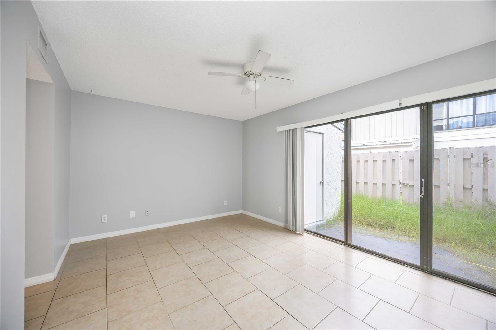 Image 12 of 30 For 4001 Beneva Road 116