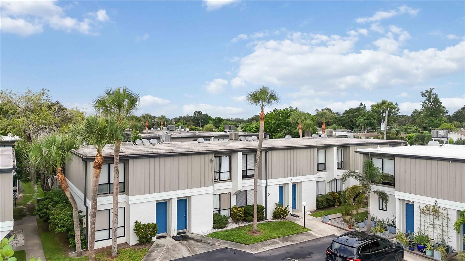 Image 22 of 30 For 4001 Beneva Road 116