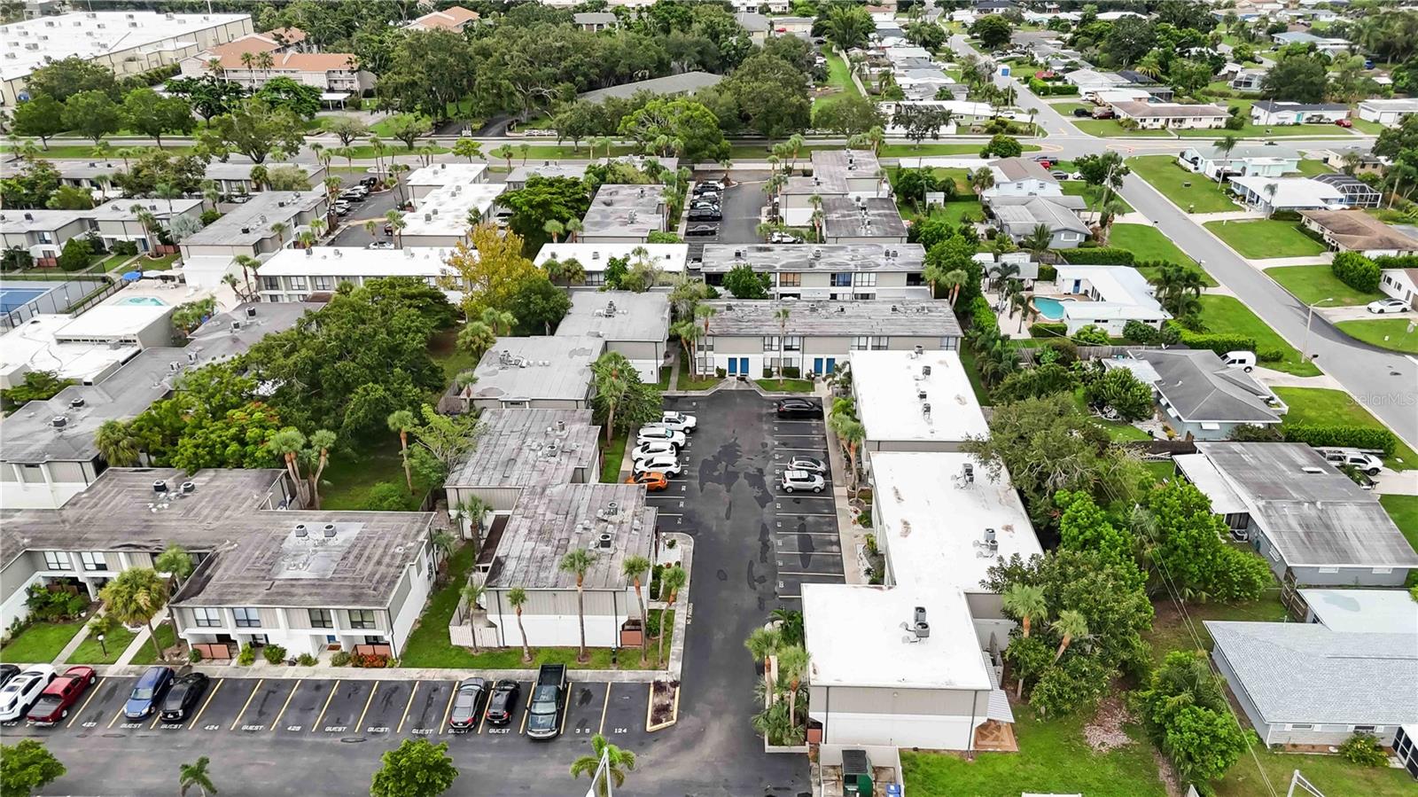 Image 25 of 30 For 4001 Beneva Road 116