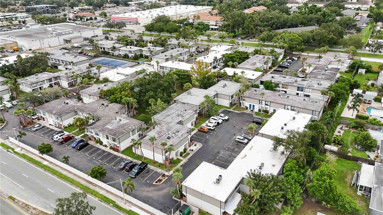 Image 26 of 30 For 4001 Beneva Road 116