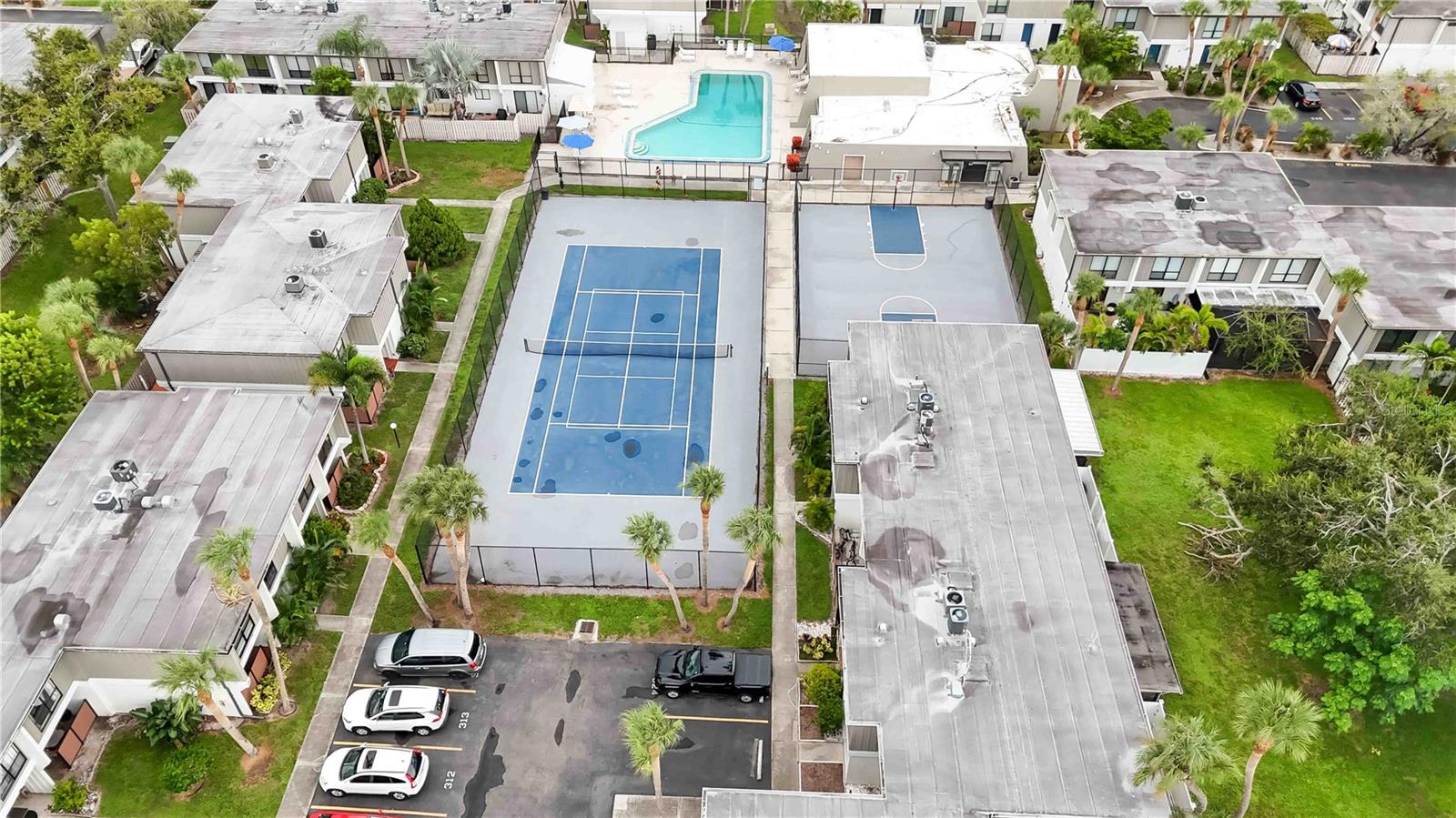 Image 30 of 30 For 4001 Beneva Road 116