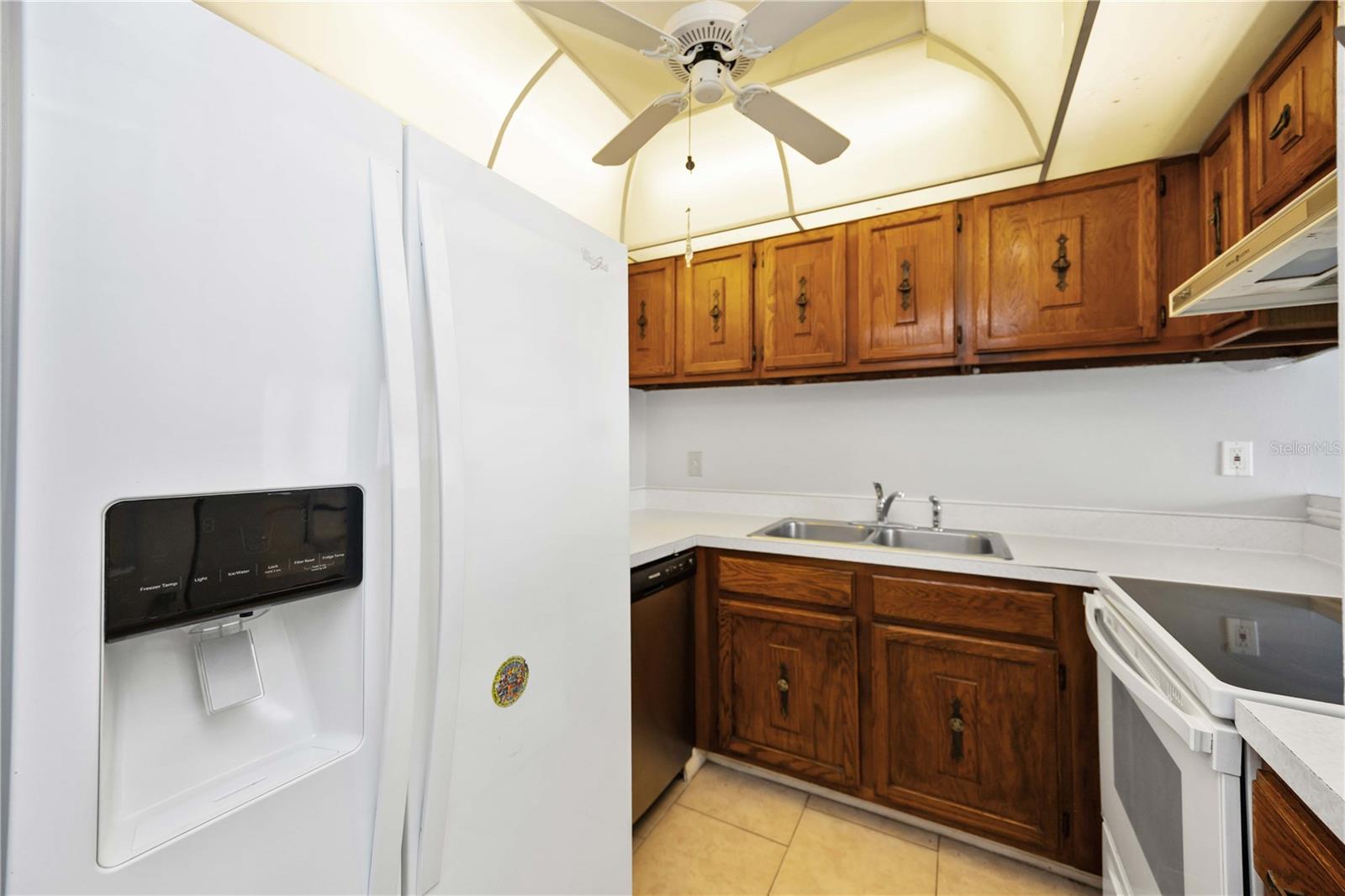 Image 8 of 30 For 4001 Beneva Road 116