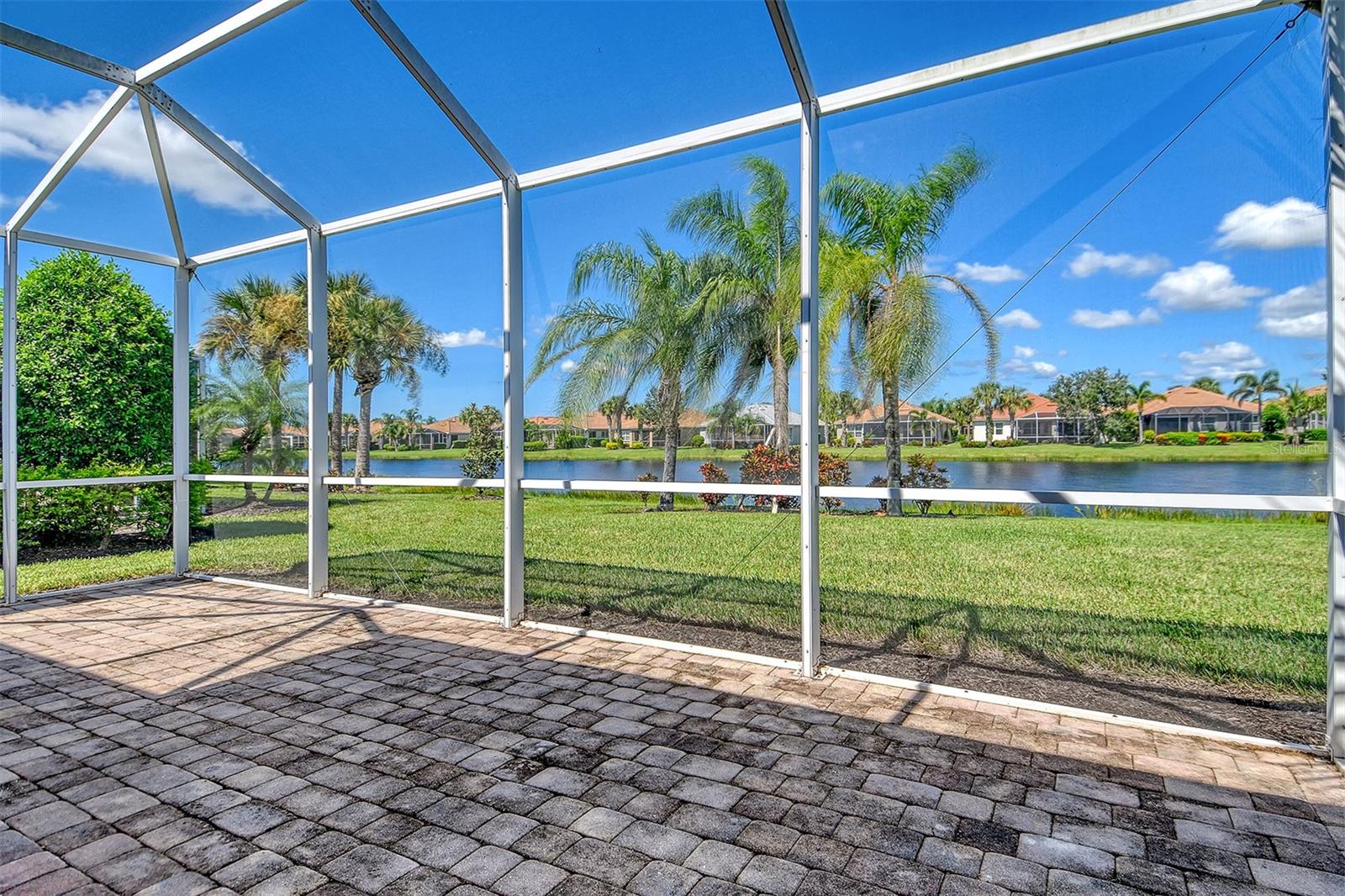 Image 39 of 90 For 19365 Rizzuto Street