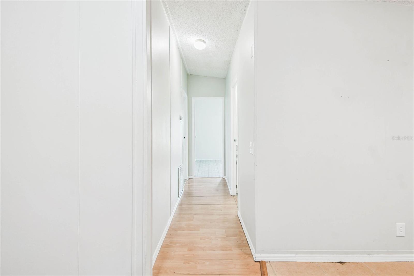 Image 19 of 44 For 6710 36th Avenue E 269