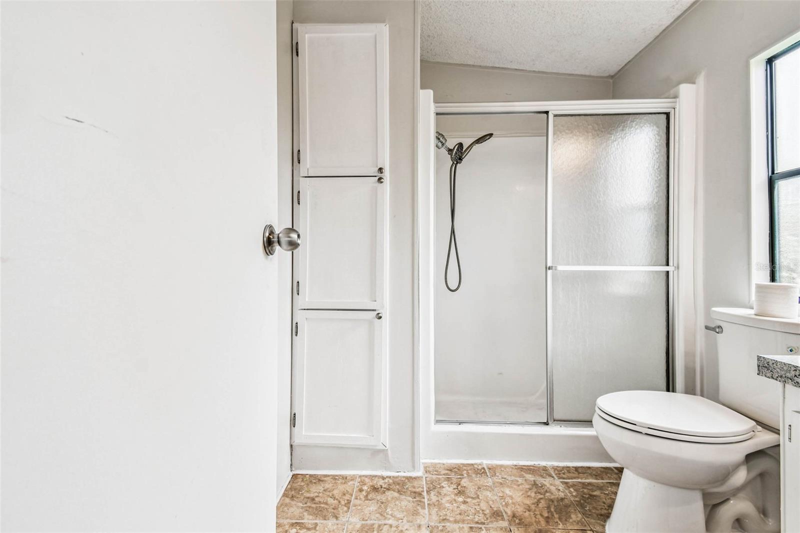 Image 22 of 44 For 6710 36th Avenue E 269