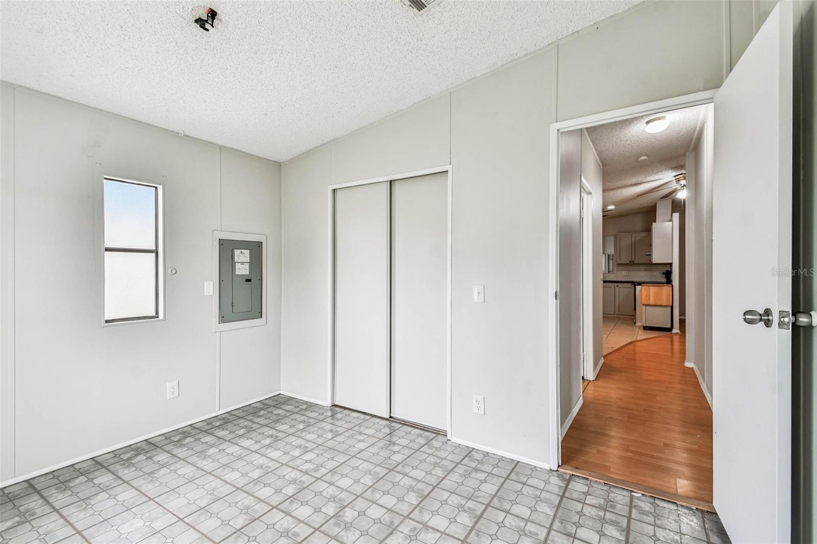 Image 24 of 44 For 6710 36th Avenue E 269
