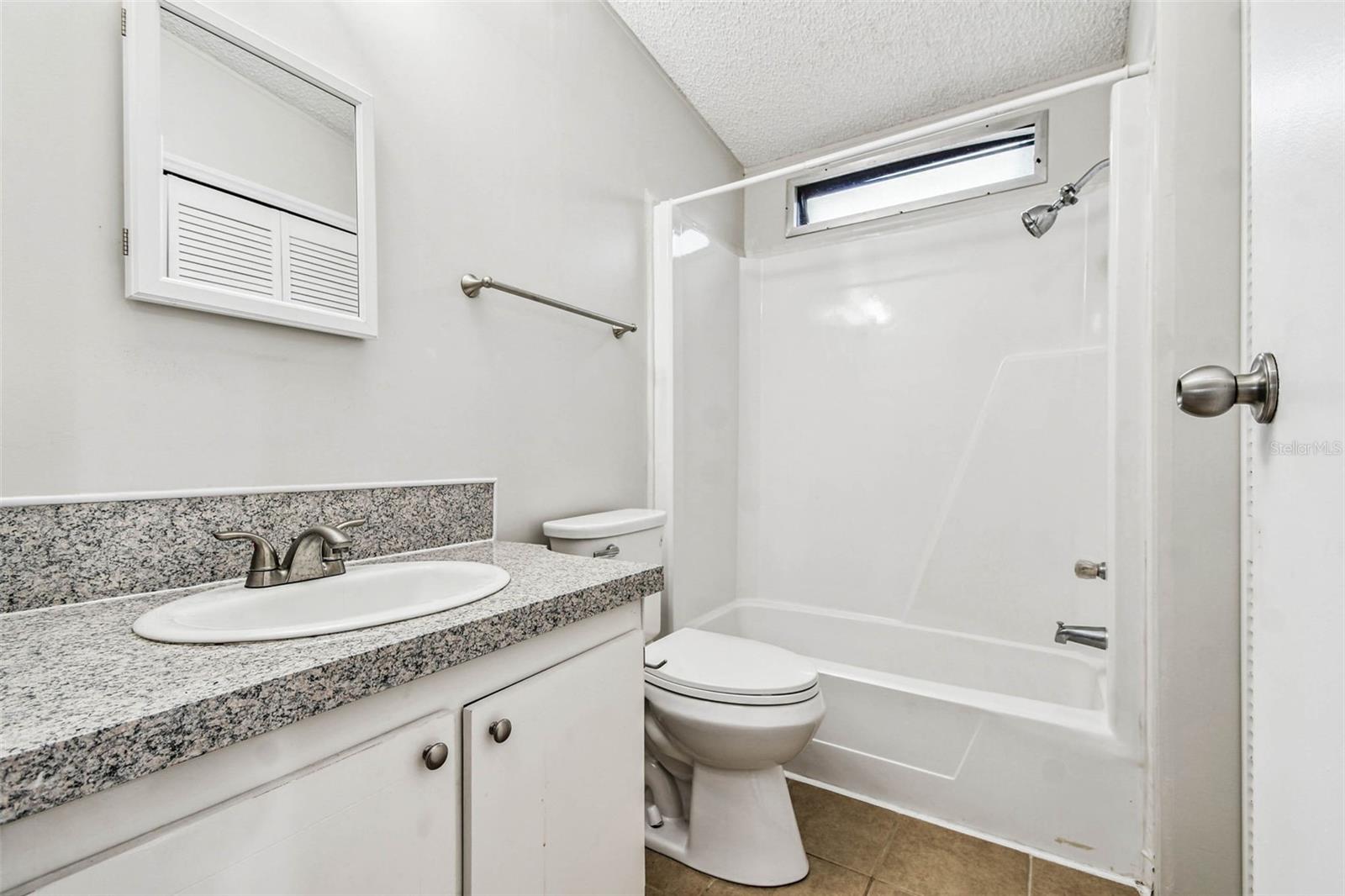 Image 26 of 44 For 6710 36th Avenue E 269