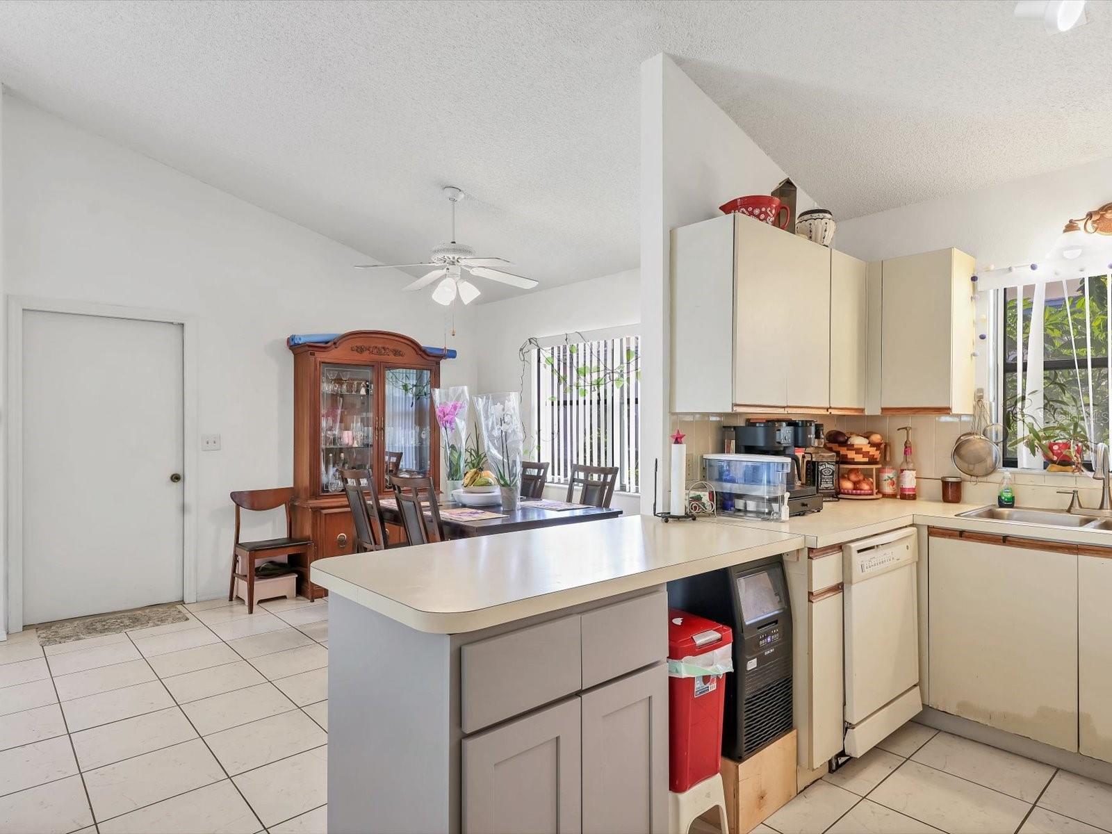 Image 10 of 26 For 1014 44th Street W